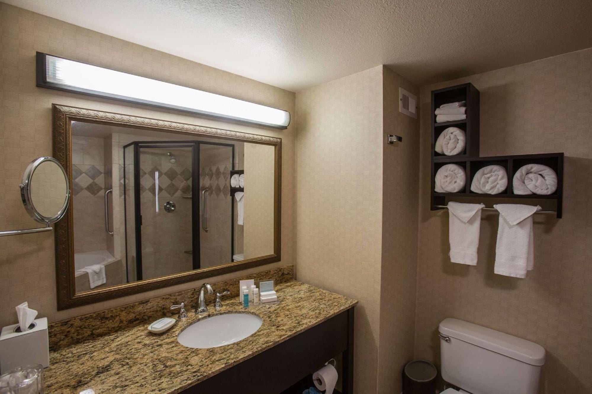 Hampton Inn & Suites Стилуотер Экстерьер фото