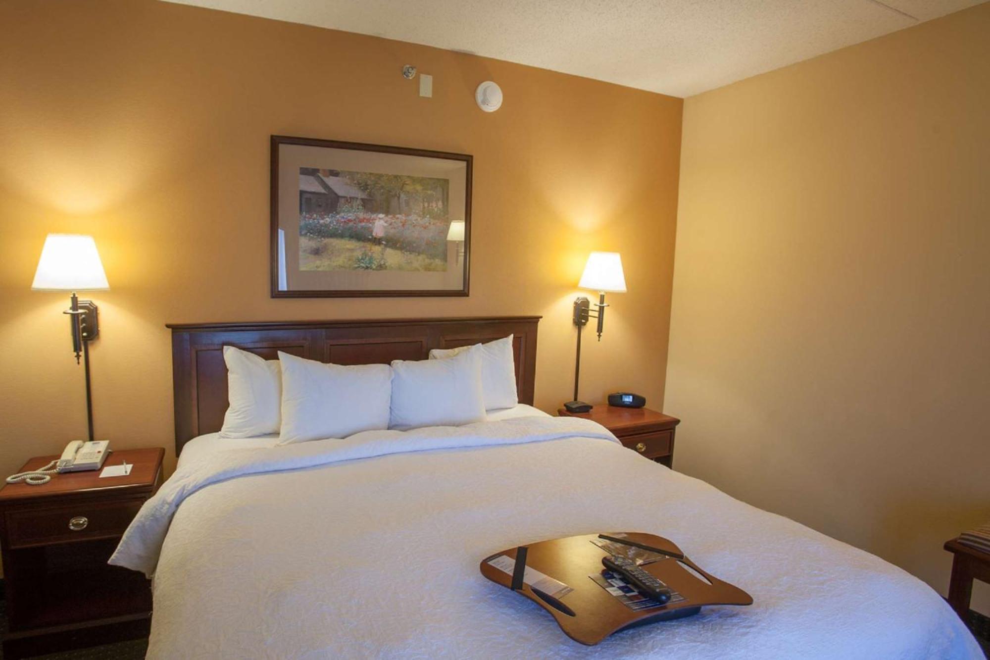Hampton Inn & Suites Стилуотер Экстерьер фото