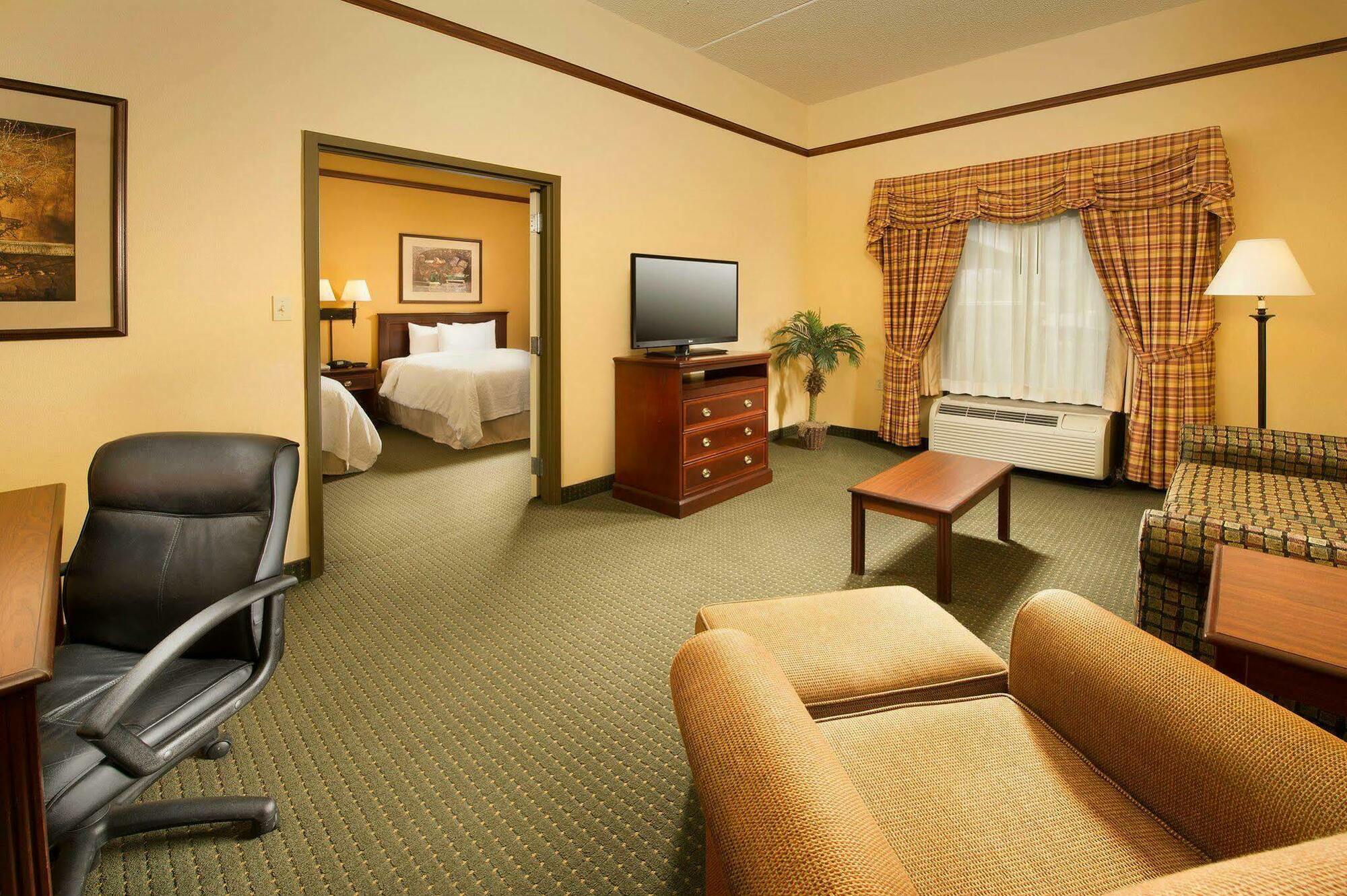 Hampton Inn & Suites Стилуотер Экстерьер фото